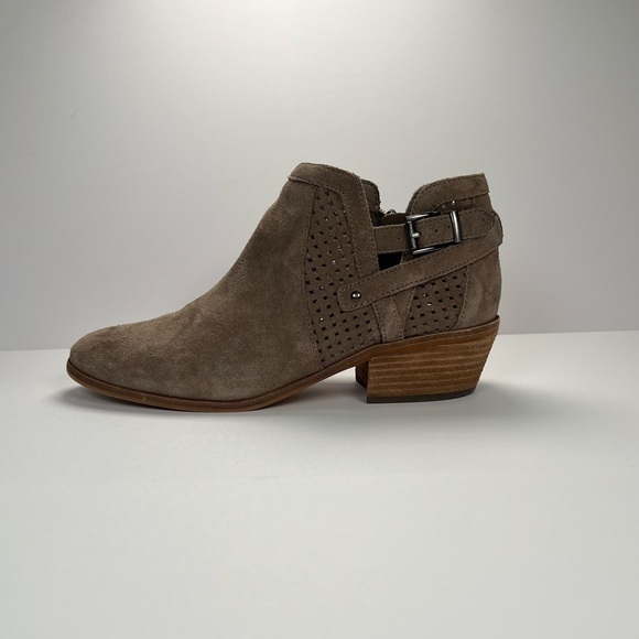 Vince Camuto Pamma Side Zip Suede Bootie w/ Buckle Detail - tan, size 10 - Picture 7 of 10
